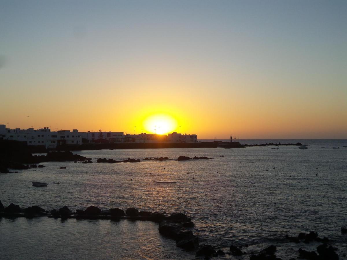 Marysol 1 Apartment With Terrace Close To The Sea Punta Mujeres ภายนอก รูปภาพ